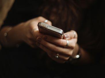 La Universidad de Guadalajara realizará evaluaciones para conocer cómo impactan las jornadas de desconexión en el bienestar y la percepción de los estudiantes. UNSPLASH