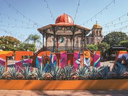 Las calles del centro ofrecen espacios para probar dulces, licores y productos regionales. EL INFORMADOR