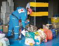 La Cruz Roja se ha encargado de organizar las donaciones en un centro de acopio en Bogotá, Colombia. AFP