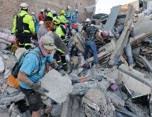Edificios y casas afectadas, tras un terremoto de magnitud 7,4 que sacudió al país, en Pereira, Colombia. EFE/ C. Ortega