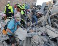 Edificios y casas afectadas, tras un terremoto de magnitud 7,4 que sacudió al país, en Pereira, Colombia. EFE/ C. Ortega