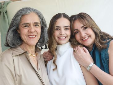 Virginia Rivas Barba, Alexa Bracamontes Pérez y Alejandra Pérez Aguayo. GENTE BIEN JALISCO / Revista del 14 de agosto 2026