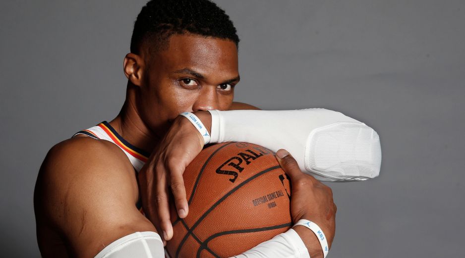Russell Westbrook cuando jugaba para el Oklahoma Thunder. AP / ARCHIVO
