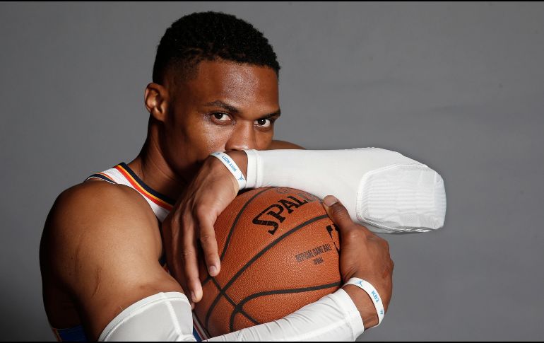 Russell Westbrook cuando jugaba para el Oklahoma Thunder. AP / ARCHIVO