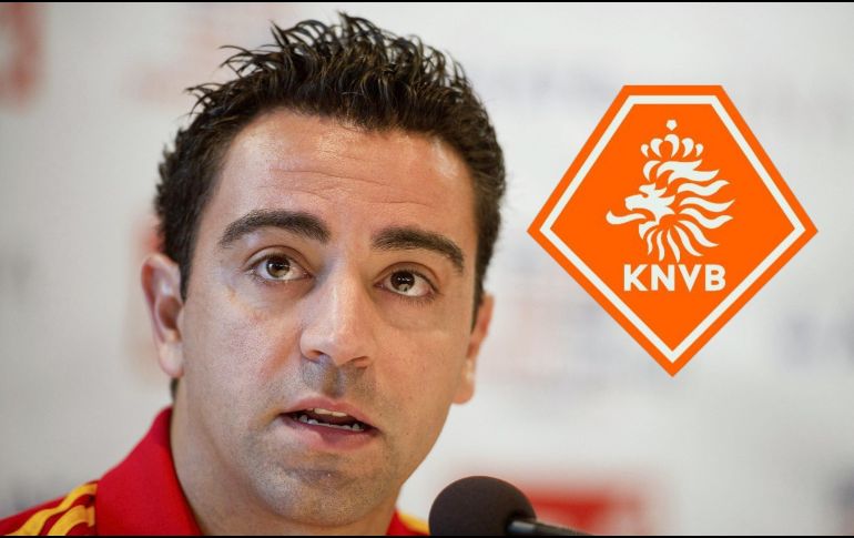XAVI HERNÁNDEZ. El catalán había anunciado antes de la final del Mundial 2026 que tenía interés en probar suerte como seleccionador. ESPECIAL / EFE y X/@KNVB