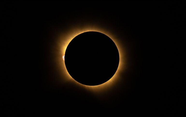 Este anochecer adelantado provocado por el eclipse solar fue un gran espectáculo mundial. ESPECIAL / NASA