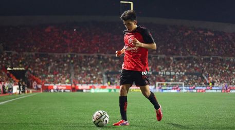 Gilberto Mora continúa con Xolos y al mismo tiempo comienza su formación universitaria, una decisión que le permitirá prepararse también para el futuro más allá de las canchas. IMAGO7