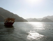 El derrame del Caroline Bezengi cubre un área de más de 600 kilómetros cuadrados y se está extendiendo rápidamente en medio de fuertes vientos y corrientes. AFP/ARCHIVO