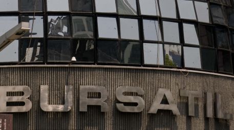 Al interior del mercado mexicano, destacaron los avances de las emisoras Banorte, Grupo Aeroportuario del Sureste, Industrias Peñoles, Grupo Carso y Banco del Bajío. AFP/ARCHIVO