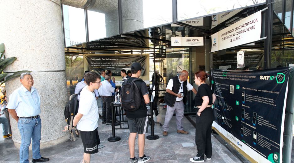 Conoce los requisitos, pasos y perfiles autorizados para tramitar tu RFC en línea sin acudir a las oficinas del SAT. EL INFORMADOR/ARCHIVO