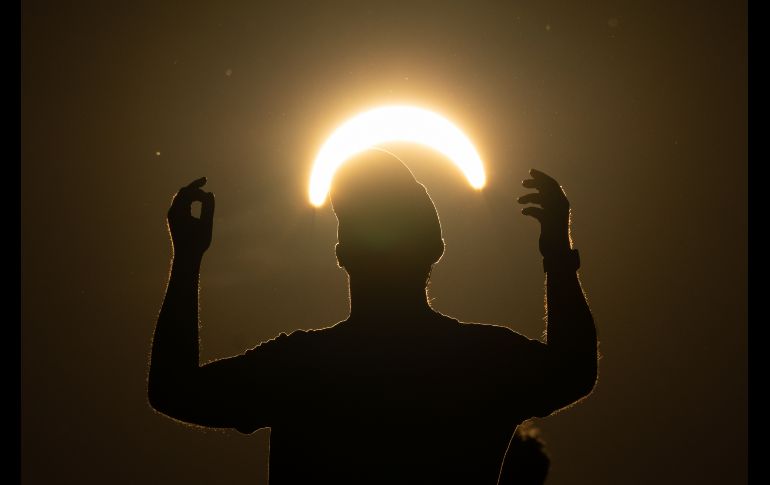 El mundo ha vivido en lo que llevamos del siglo XXI un total de 16 eclipses solares totales, incluido el de este miércoles. EFE/M. Basualdo