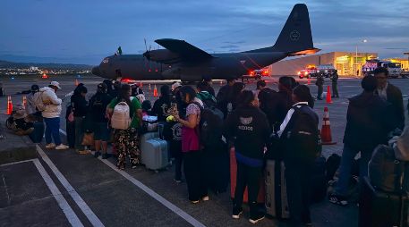 El Gobierno de México logró la repatriación de 36 mexicanos desde Pereira tras el sismo en Colombia. La Secretaría de Relaciones Exteriores coordina la asistencia. ESPECIAL/SRE