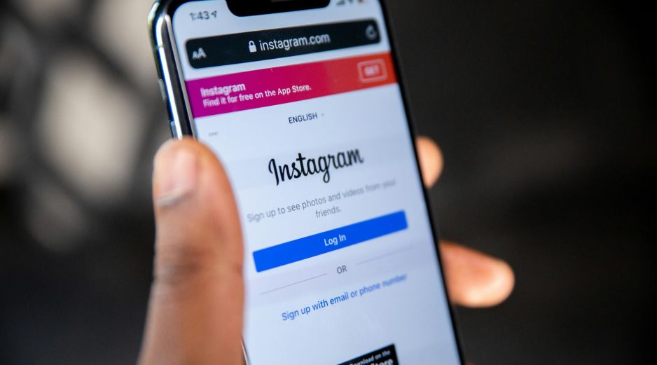 El rediseño de Instagram recuerda inevitablemente a la reciente controversia de Jaguar a finales de 2024. UNSPLASH / S. FEYISSA