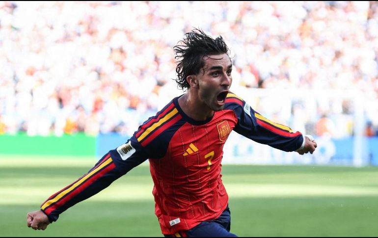 El fichaje de Ferran Torres por el PSG es una nueva etapa para el delantero español y tendrá consecuencias para la plantilla de los dos gigantes europeos. AFP / ARCHIVO