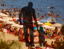 La percepción del tiempo y sus dobleces ha sido estudiada por la ciencia; esto explica las diferencias entre adultez e infancia. EFE / ARCHIVO