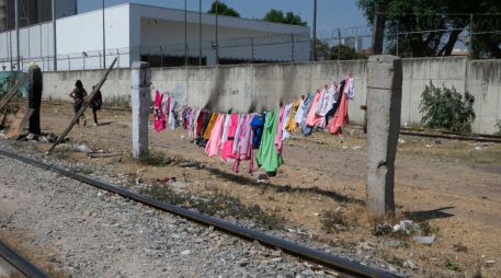 La población de Pueblo Quieto está asentada sobre las vías del tren, pero se trata de un tramo federal. EL INFORMADOR/ARCHIVO
