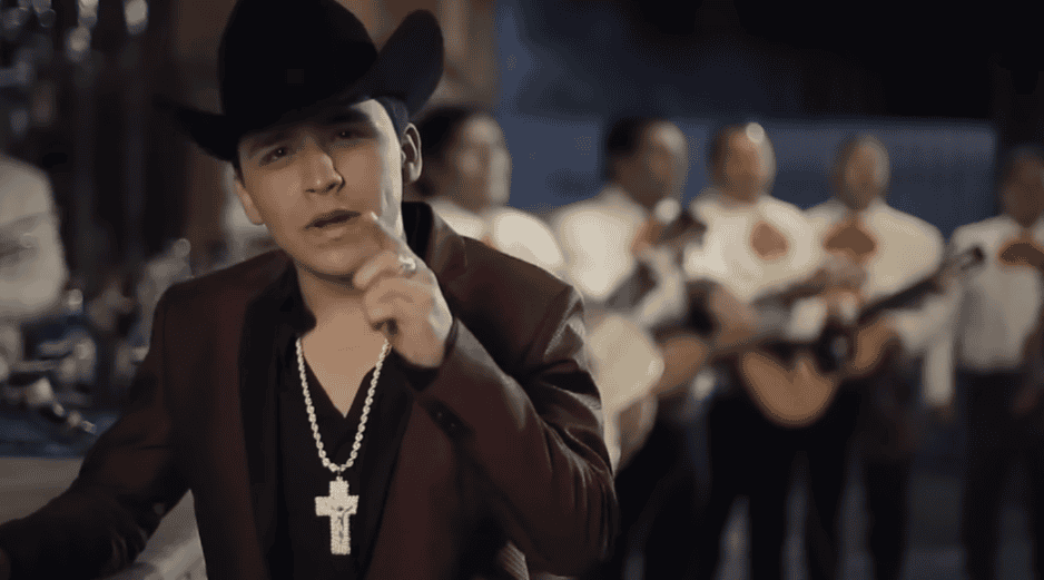 La canción resulta cercana para quienes han atravesado una separación en la que los sentimientos no desaparecieron al mismo tiempo que la relación. YOUTUBE / @Christian Nodal