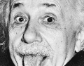 Los biógrafos de Albert Einstein aseguran que su filosofía de trabajo se basaba en la experimentación constante y la repetición sistemática. AFP / ARCHIVO