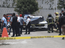 Un medio de circulación nación publicó que uno de los pasajeros del vehículo siniestrado falleció frente a la Plaza Interlomas, en el Estado de México. SUN / L. Camacho
