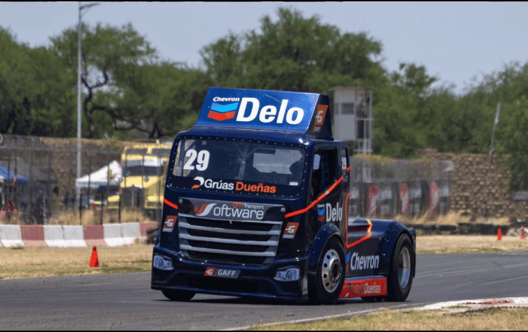 Dueñas finalizó segundo en la primera práctica con un tiempo de 1:59.094 y cuarto en la segunda sesión al registrar 1:56.891, manteniéndose entre los pilotos más rápidos de la jornada. Cortesía/Súper Copa