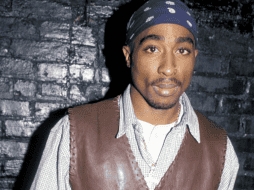 La muerte de Tupac Shakur a los 25 años dejó una herida profunda en la cultura hip-hop, ocurriendo en el clímax de la infame rivalidad entre las disqueras de la Costa Este y la Costa Oeste de Estados Unidos. ESPECIAL