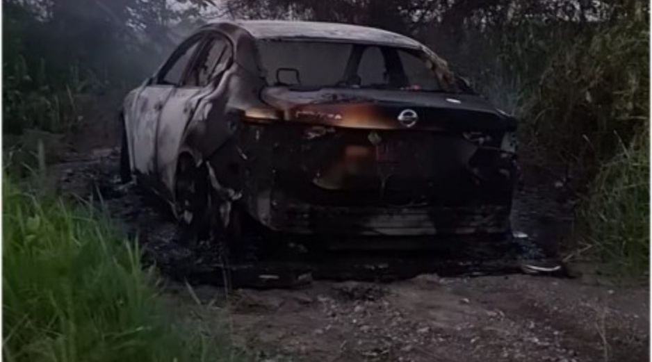 Dos de los cuerpos se encontraban en el área de la cajuela y uno más en el asiento de atrás del vehículo. ESPECIAL