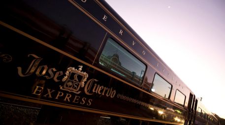 Este pueblo ofrece una experiencia única: recorrer sus paisajes agaveros a bordo de un tren clásico. Una aventura familiar que combina tradición, cultura y vistas espectaculares. EL INFORMDOR/ARCHIVO