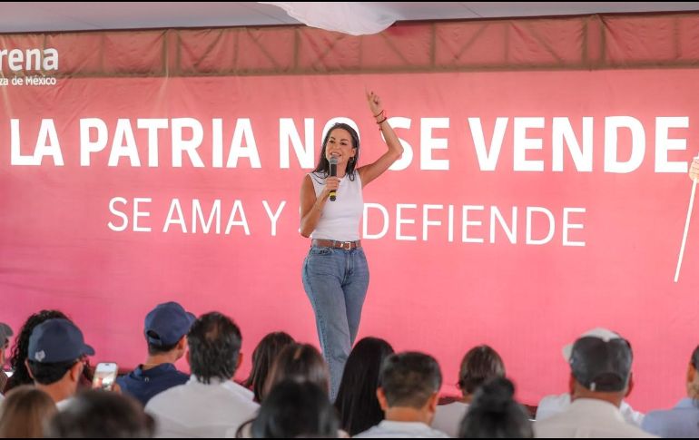 Mery Pozos encabezó una asamblea en Jalisco donde morenistas refrendaron su respaldo a Claudia Sheinbaum ante las presiones de Donald Trump. EL INFORMADOR/A. NAVARRO.