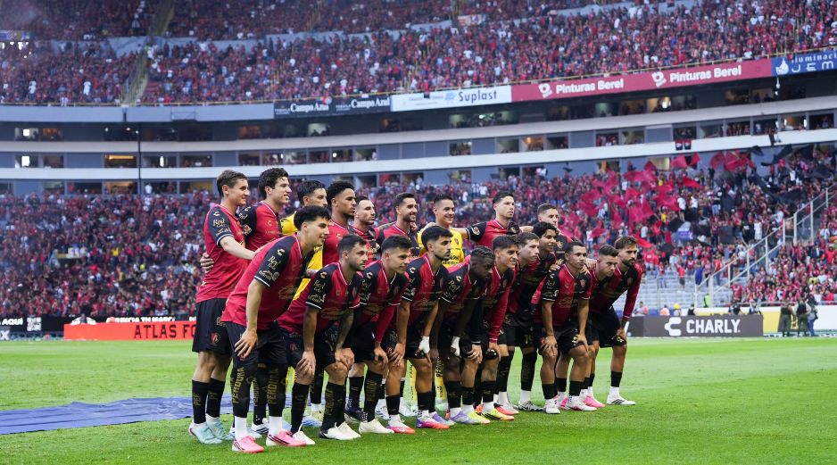 Hernán Crespo modifica el esquema del Atlas con un posible 5-3-2 para enfrentar a Tigres. IMAGO7.