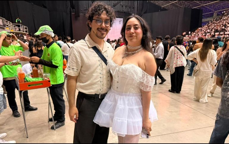 La intérprete española dominó el escenario de la Arena VFG y ofreció una velada inolvidable a los 14 mil fanáticos que la acompañaron. EL INFORMADOR/ H. Navarro