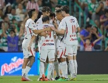 Chivas sufrió ante Santos, pero un penal convertido por Ricardo Marín en el cierre le dio el triunfo en Torreón. IMAGO7.