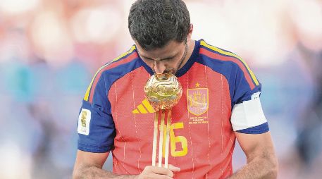 Rodri es considerado uno de los mejores jugadores del mundo en su posición y con su llegada, los azulgranas reforzarán el centro de campo. AP