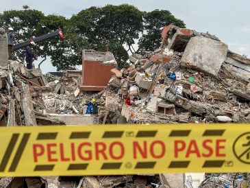 El terremoto de Colombia ha dejado cerca de 290 fallecidos, más de 4 mil heridos y más de un centenar de desaparecidos, mientras continúan las labores entre los escombros en las zonas afectadas, entre ellas Cali y Pereira. EFE / M. Baos