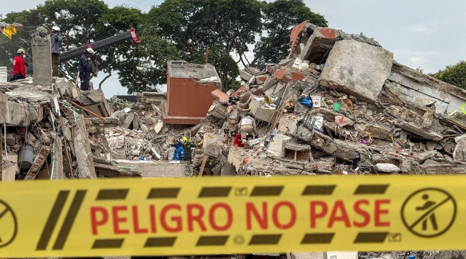 El terremoto de Colombia ha dejado cerca de 290 fallecidos, más de 4 mil heridos y más de un centenar de desaparecidos, mientras continúan las labores entre los escombros en las zonas afectadas, entre ellas Cali y Pereira. EFE / M. Baos