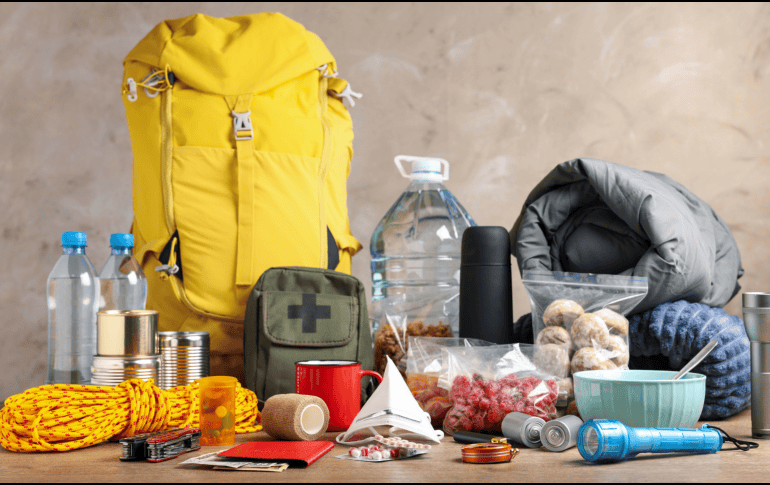 Un kit de emergencia bien estructurado no solo brinda insumos físicos, sino la tranquilidad de saber que estás listo para actuar de forma rápida y coordinada ante cualquier eventualidad. CANVA