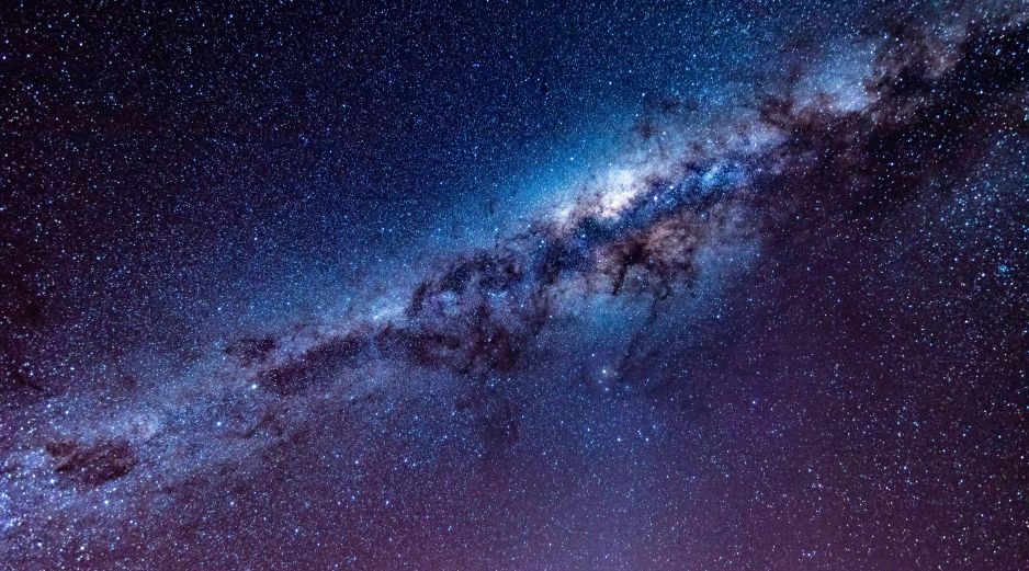 En este trabajo, los investigadores se han remontado a un pasado aún más lejano y han identificado varios acontecimientos en la historia de la galaxia. Unsplash