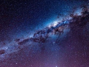 En este trabajo, los investigadores se han remontado a un pasado aún más lejano y han identificado varios acontecimientos en la historia de la galaxia. Unsplash