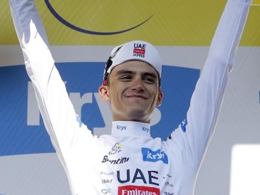 Isaac del Toro regresará a una ronda por etapas después de conseguir el tercer lugar en el Tour de Francia 2026. EFE / ARCHIVO