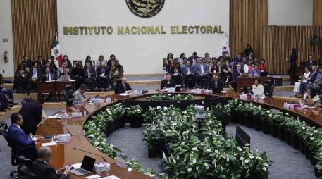 El INE detalló que, entre 2022 y 2025, se contabilizaron 11 mil 671 movimientos relacionados con bajas de personal en oficinas centrales. SUN/ARCHIVO