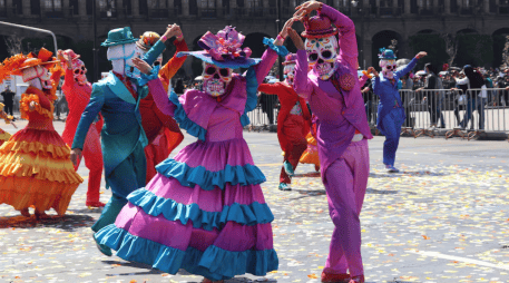 El Zócalo de la Ciudad de México suele convertirse en uno de los principales puntos de celebración durante el Día de Muertos. SUN