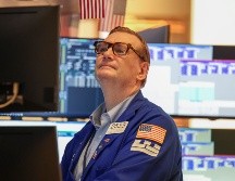 La semana pasada, el S&P 500 y el Nasdaq acumularon ganancias, pero esta nueva semana comenzó con pesimismo. EFE/S. Yenesel