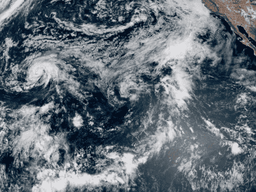 A medida que el sistema se aleja, las labores de recuperación han comenzado a tomar forma con el apoyo de diversas dependencias. NOAA (Oficina Nacional de Administración Oceánica y Atmosférica)