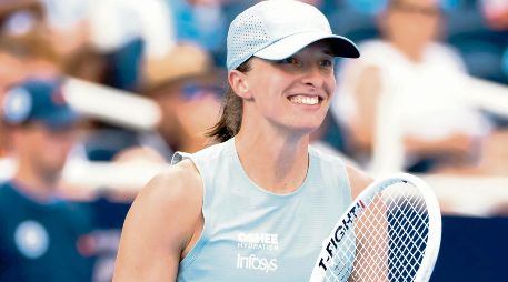 Iga Swiatek remontó  frente a la griega María Sakkari y evita la eliminación. ESPECIAL
