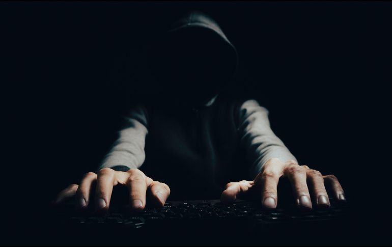 Delincuentes se hacen pasar por familiares, amigos o conocidos de una persona para solicitar transferencias o préstamos a su nombre. UNSPLASH/Sasun Burghdaryan