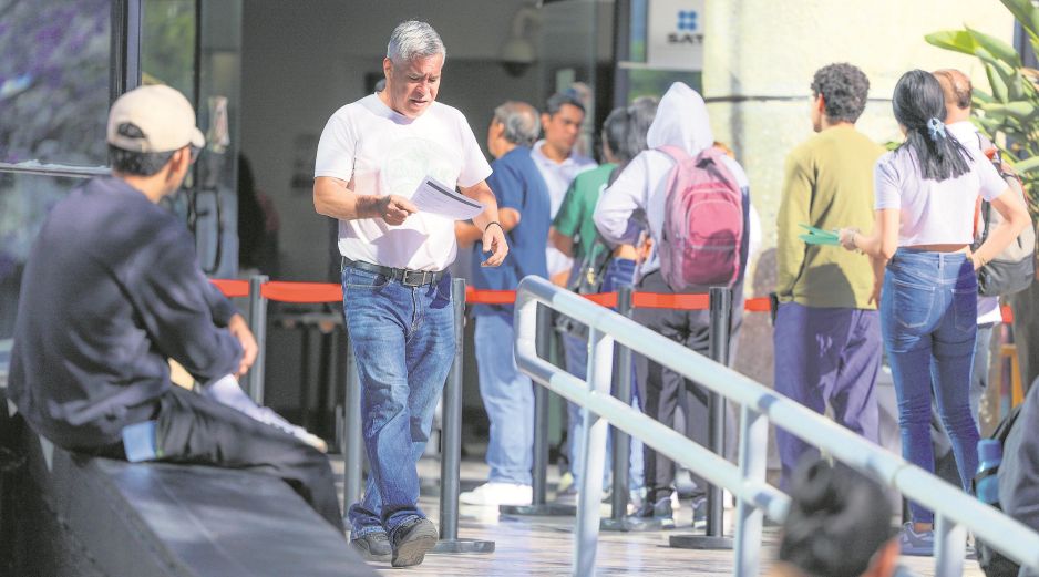 El Gobierno federal buscará reforzar la recaudación mediante las acciones del SAT. EL INFORMADOR/ A. Navarro