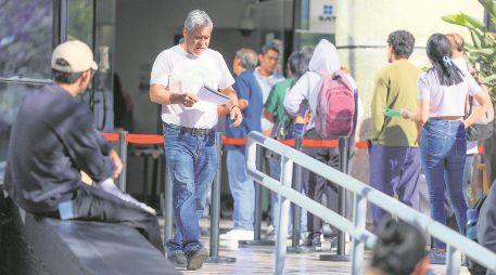 El Gobierno federal buscará reforzar la recaudación mediante las acciones del SAT. EL INFORMADOR/ A. Navarro