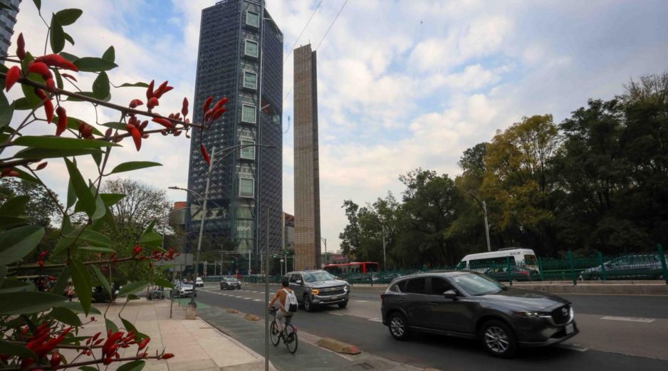 El programa Hoy No Circula se aplica de las 5:00 a las 22:00 horas en todas las alcaldías de la Ciudad de México y en tres zonas conurbadas del Estado de México. SUN/L. Camacho