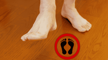 Para quienes están acostumbrados a usar zapatillas acolchadas todo el día, el cambio de hábito debe ser gradual. ESPECIAL / CANVA