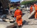 Los escuadrones de limpieza de Guadalajara Limpia también participaron en las labores, principalmente en las calles Hacienda Ciénega de Mata y Hacienda de los Cedros. CORTESÍA