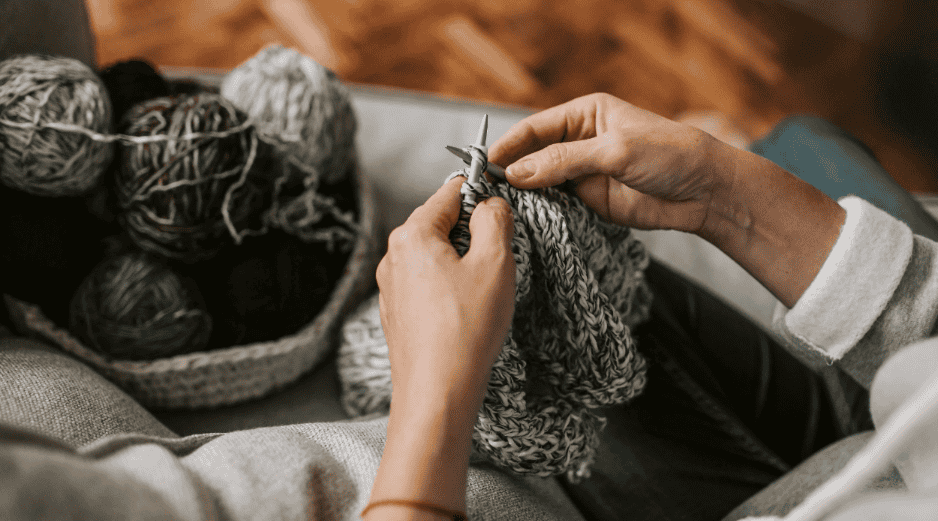 Descubre cinco hobbies sencillos para controlar la ansiedad y mejorar la salud mental. ESPECIAL/Canva
